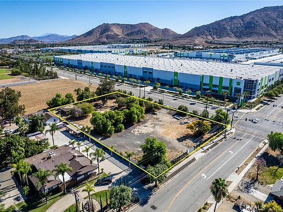 5th image of 10899 Oleander Ave Lot 758