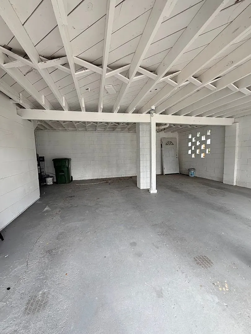 Supe Cute 1/1 Loft Apartment Walking Distance to DT! — Photo 2