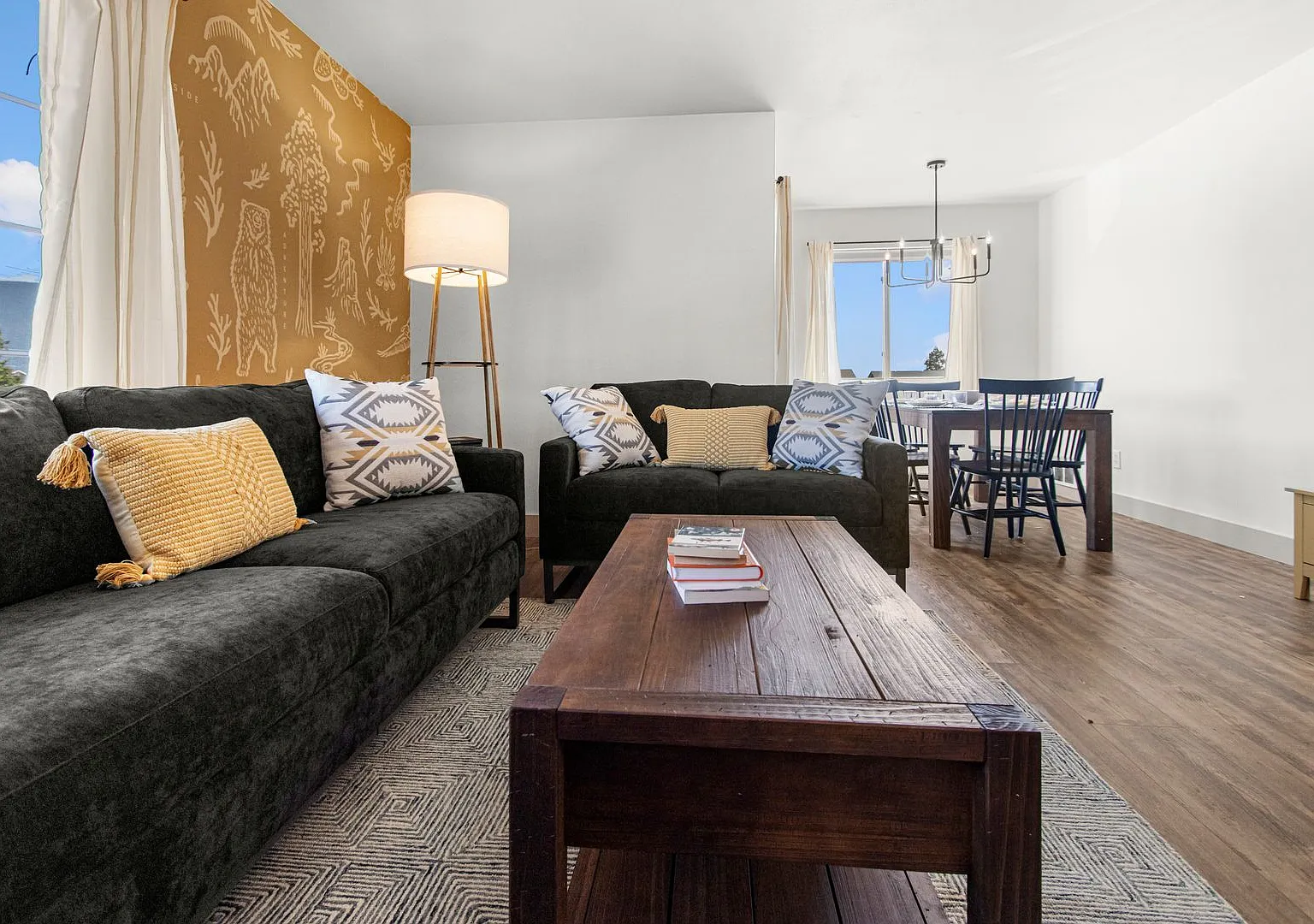 3 Martha Rd. Unit C - Fully Furnished Home Available ONLY October 2026 - May 2027 — Photo 4