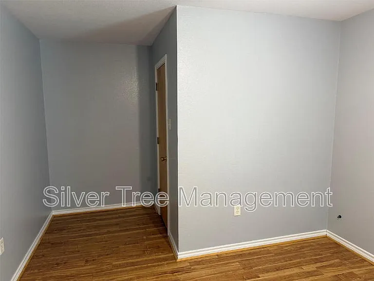 204 School House Rd — Photo 8