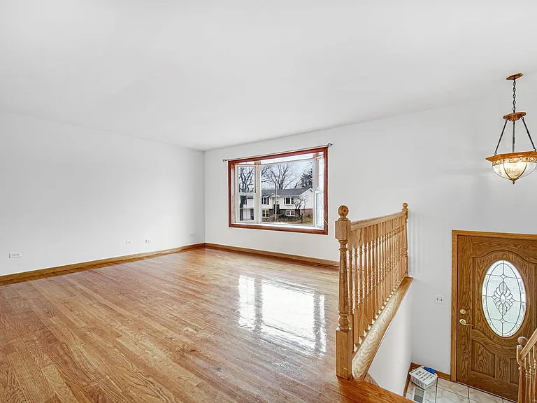 541 S Warrington Rd — Photo 6
