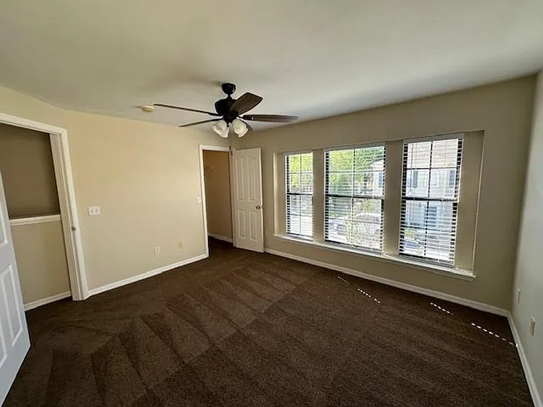 727 Siena Palm Dr — Photo 8