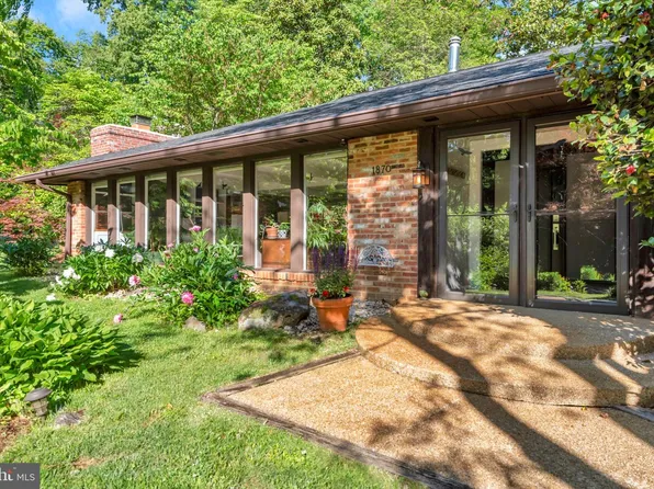 1870 Poplar Rd, Annapolis, MD 21401
