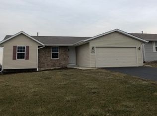 3024 Merseyshire Ln, Machesney Park, IL 61115