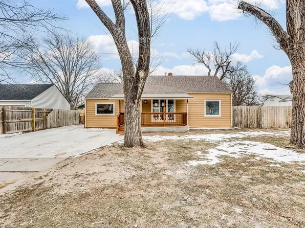 122 S Tracy St, Wichita, KS 67209
