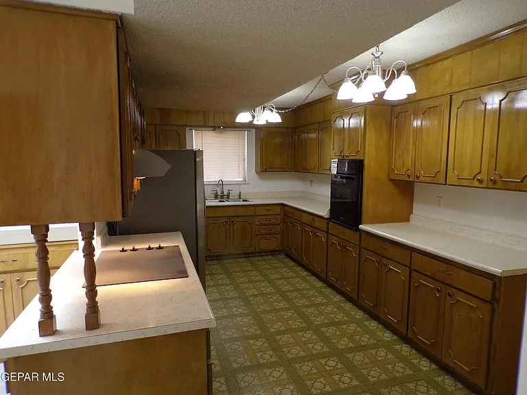 4820 Louisiana St — Photo 7