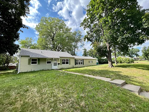 3501 Regent Ave N Photo 1