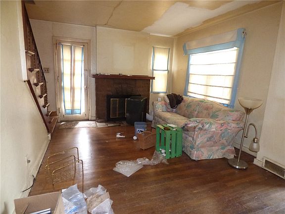 2nd image of 1745 Bower Hill Rd