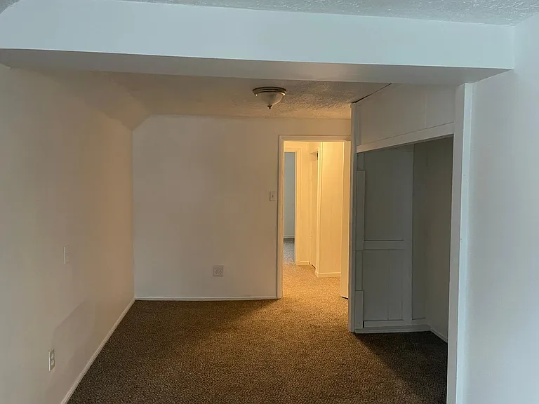 375 Allyn St — Photo 15