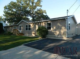 4744 Superior St, Newport, MI 48166