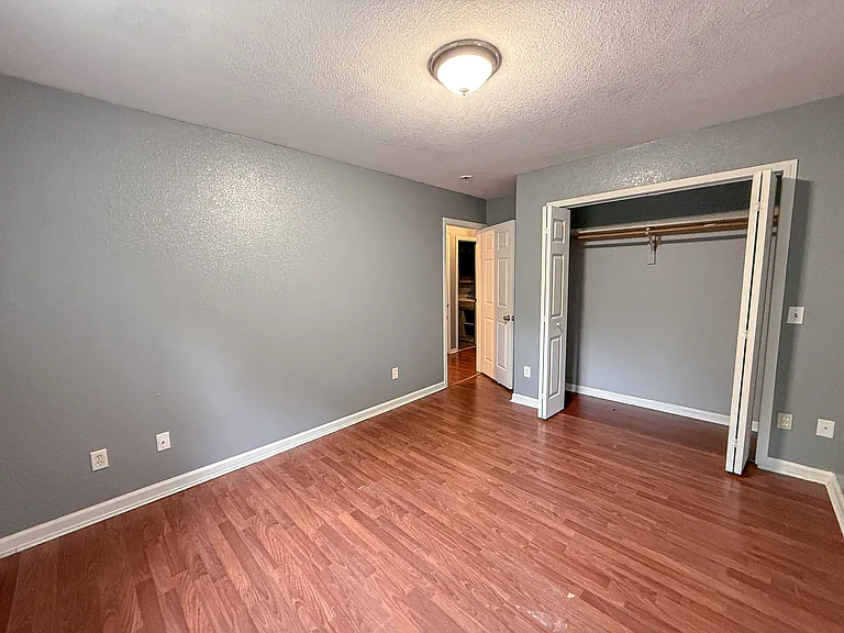 209 Wilkerson Ave — Photo 7
