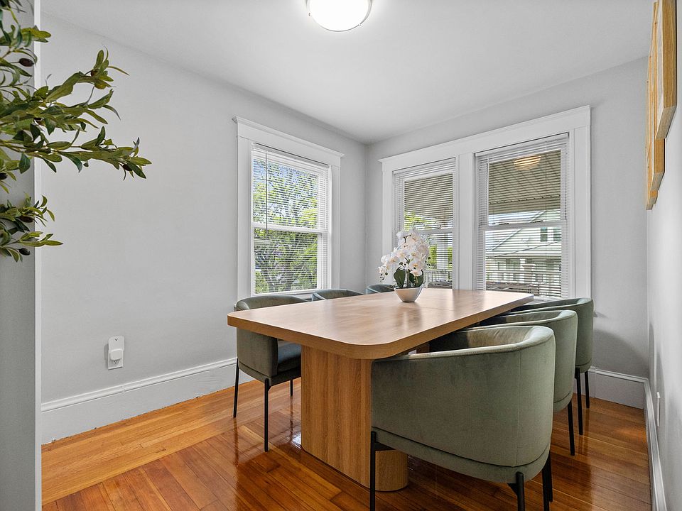 1st image of 7 Dickson St #2F