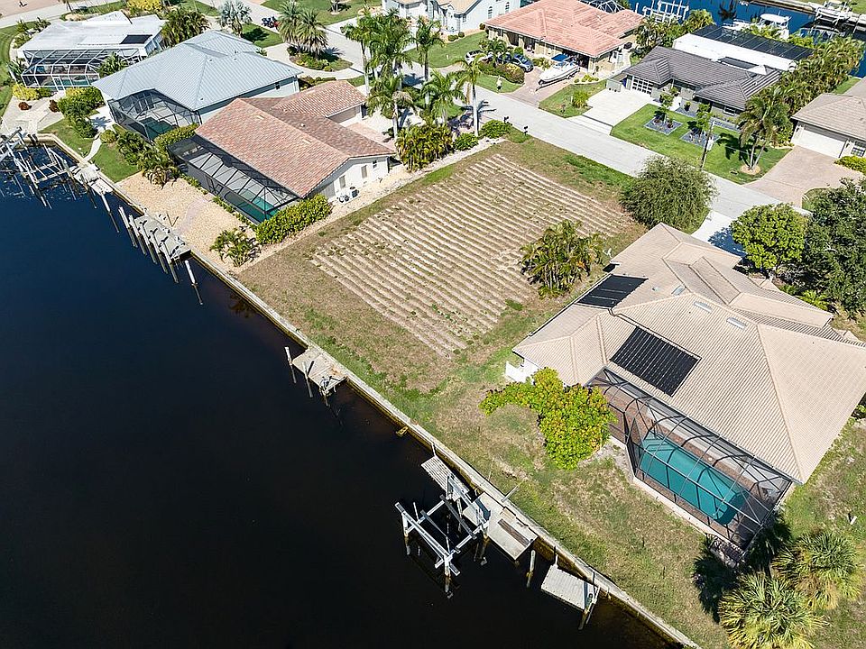 2nd image of 2449 Sierra Ln