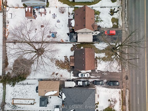 4th image of 6755 McLeod Rd