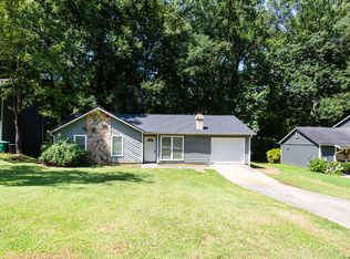 809 Martin Rd, Stone Mountain, GA 30088