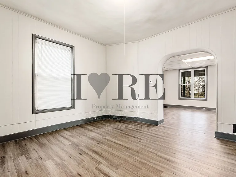 158 Dakota Ave — Photo 22