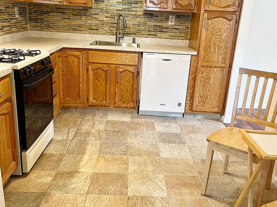 91 Konight Ct 91, Mahwah, NJ 07430 Zillow