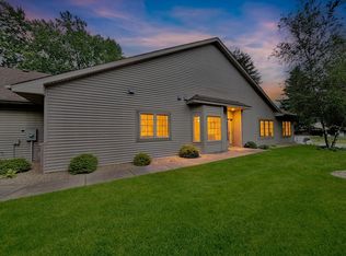 1516 Pine Pointe, White Bear Lake, MN 55110