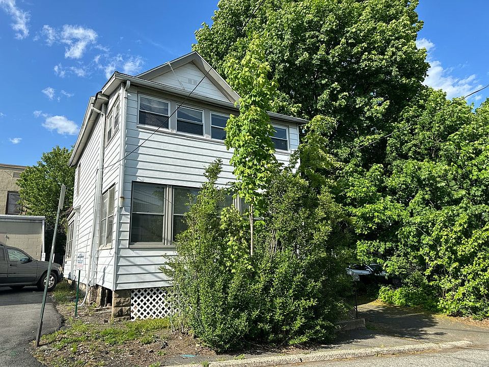 1st image of 160 Burd St