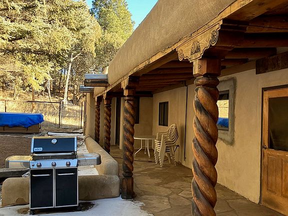 2nd image of 11 Farrell St