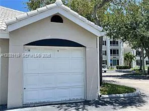 2880 N Oakland Forest Dr #103 — Photo 11