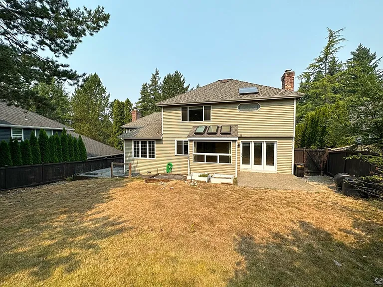 24435 SE 42nd Pl — Photo 34
