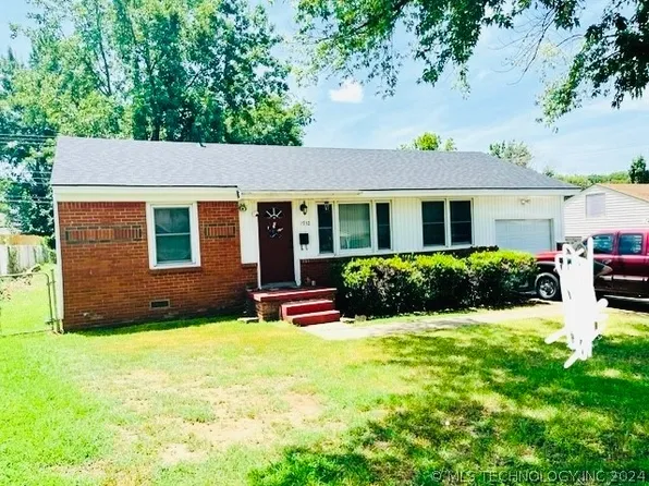 1932 W 47th Pl, Tulsa, OK 74107