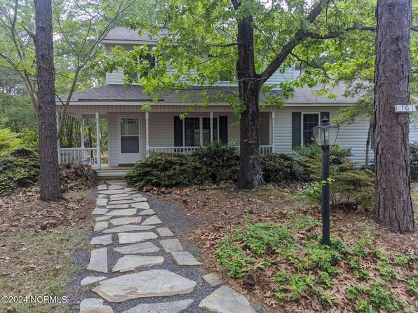 101 Rolling Hill Court, West End, NC 27376