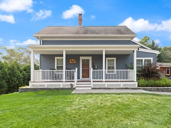 12 Garden St, Woburn, MA 01801
