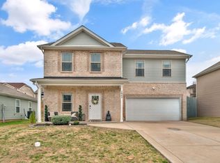 1043 Berra Dr, Springfield, TN 37172