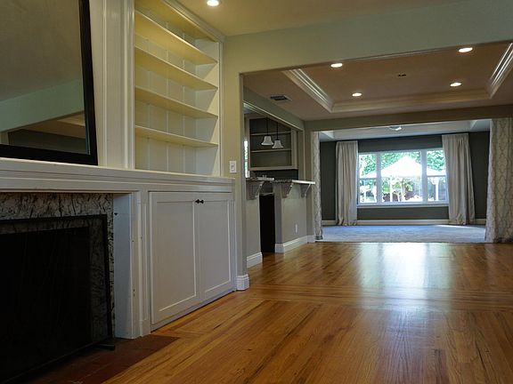 4th image of 700 El Encino Way