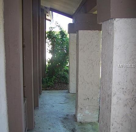 2nd image of 989 Windbrook Dr