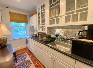 13 Ellery St APT 4, Cambridge, MA 02138