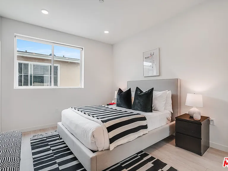 1021 S Shenandoah St #501 — Photo 14