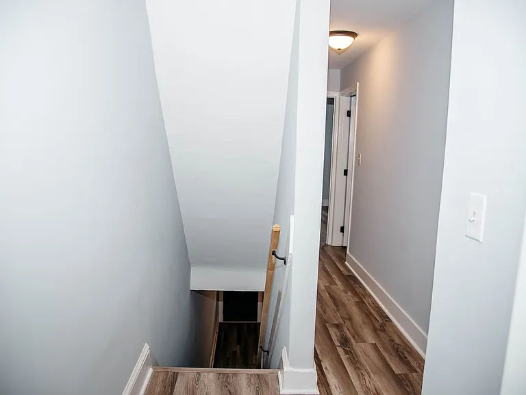 510 E Fulton St — Photo 10