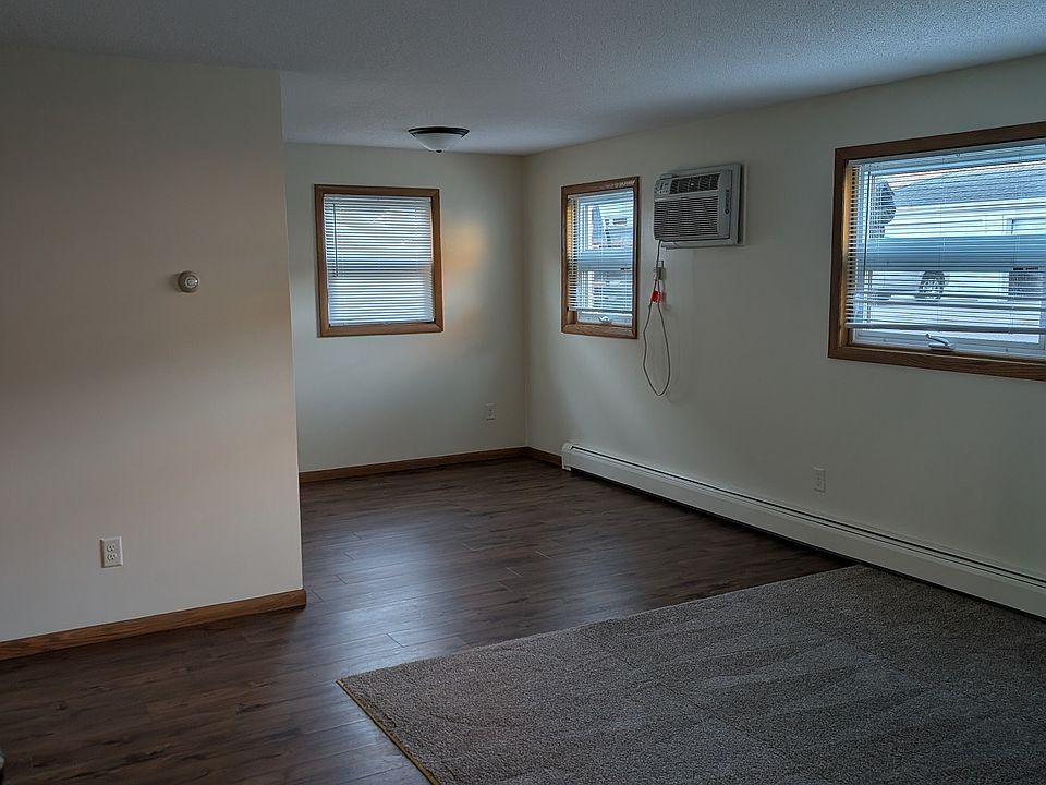 View from entry; living room
Colors may vary slightly.