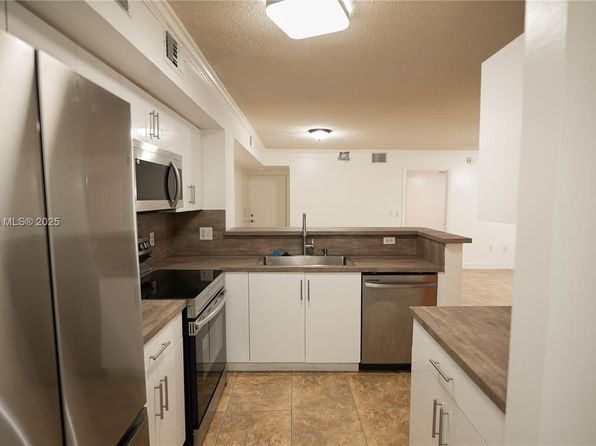 2123 Renaissance Blvd APT 105