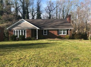 1502 Coventry Rd, High Point, NC 27262