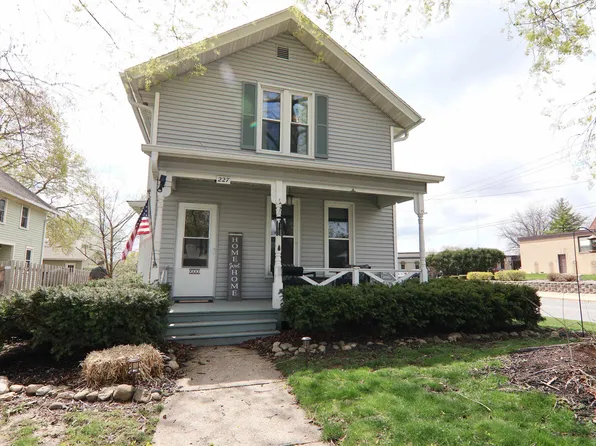 227 W Madison St, Lake Mills, WI 53551
