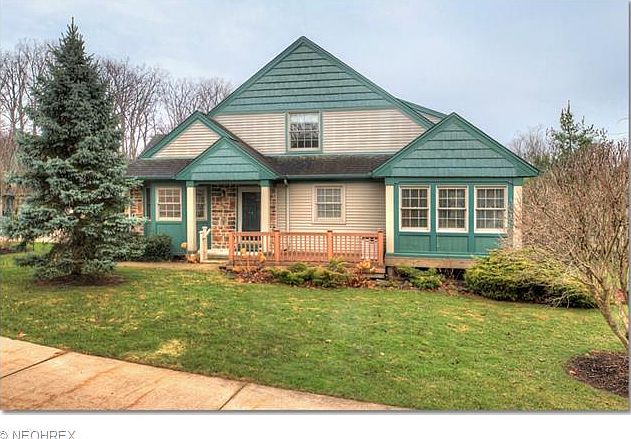 1st image of 877 Hampton Ct
