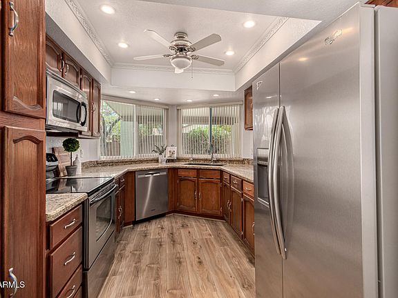 4th image of 820 N 85TH Street