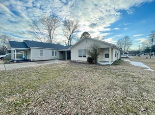 1361 Davis St #B, Conway, AR 72034