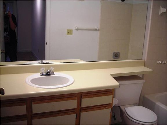 5th image of 8678 Key Royale Ln APT 201