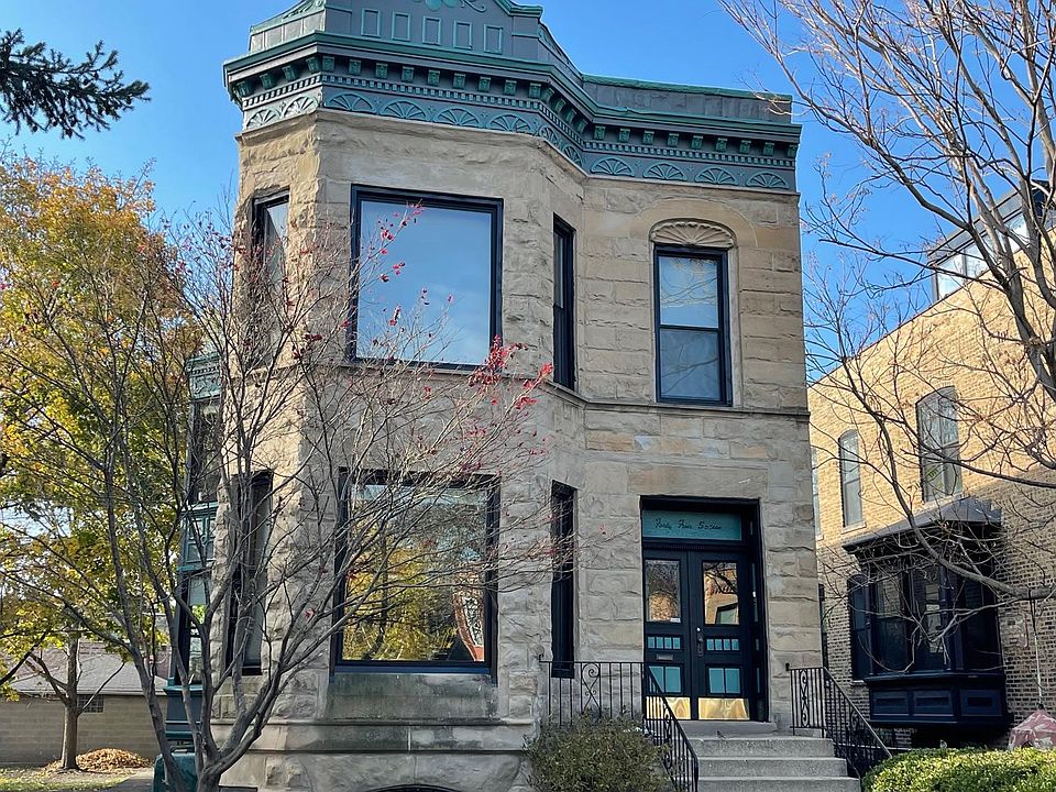 1st image of 4416 N Damen Ave #1