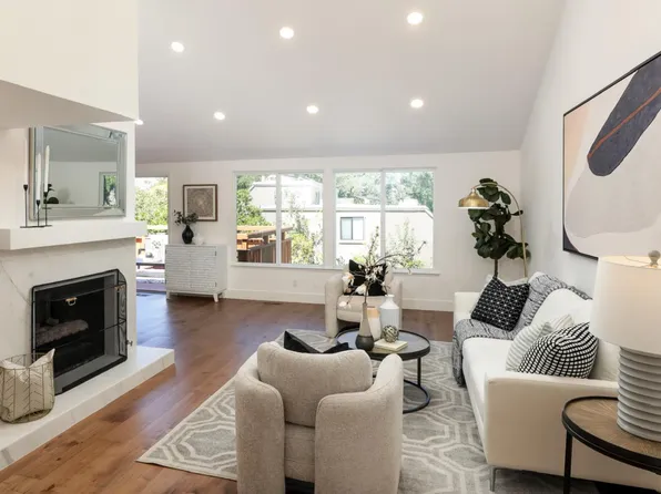 45 Woods Ln, Los Altos, CA 94024