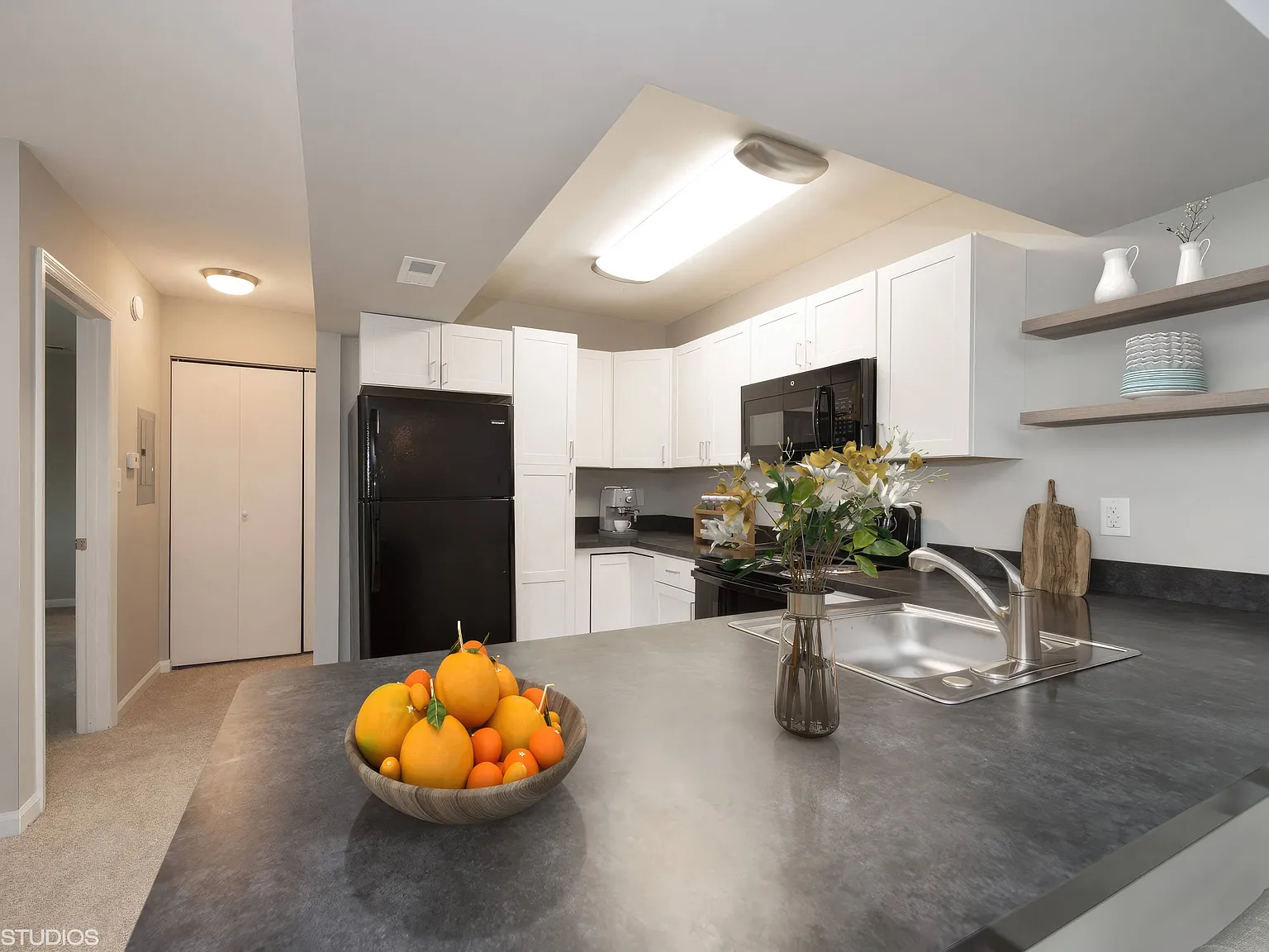 7 Pointe Apartments — Photo 4