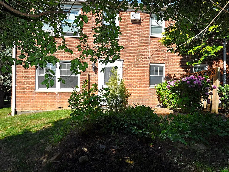 100 Cedar St #A28 — Photo 20