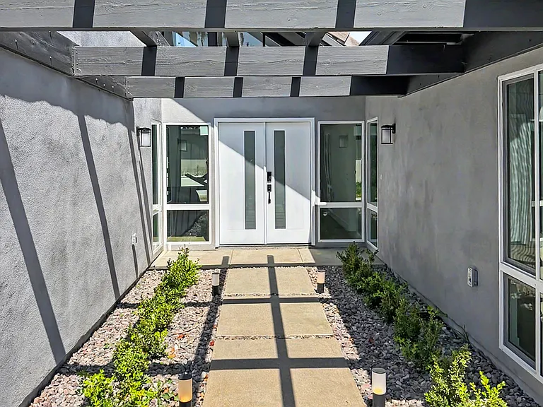 17841 Arbor Ln — Photo 3