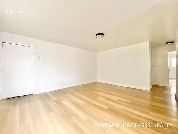 5th image of 136 S Oxford Ave APT 6