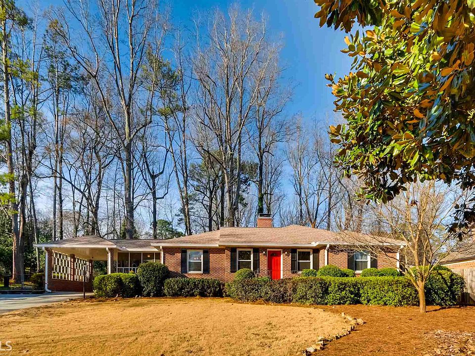 2nd image of 520 Carolwood Ln